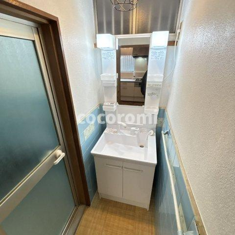 枚方市池之宮２丁目貸家の洗面所