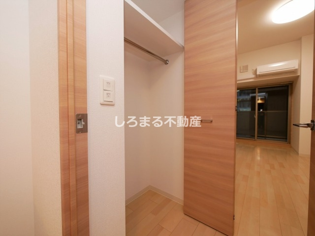 プライムアーバン御堂筋本町の収納