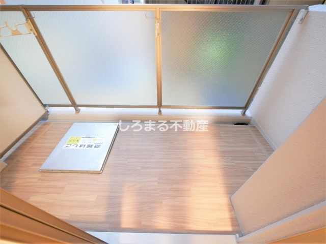 プライムアーバン御堂筋本町のバルコニー