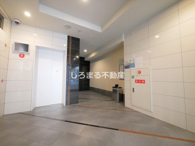 SERENiTE堺筋本町SUDのロビー