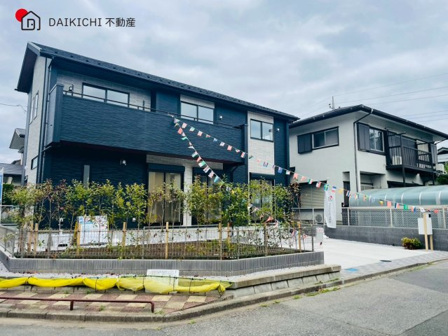 【外観】 | 鳩山町松ヶ丘1丁目2期　ブルーミングガーデン　新築戸建　全1棟　1号棟