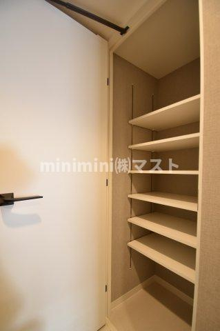 S-RESIDENCE大阪上本町の玄関