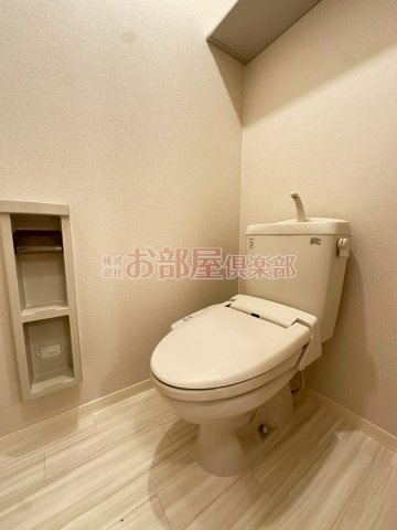プレフェランス長門石のトイレ|落ち着いたトイレです