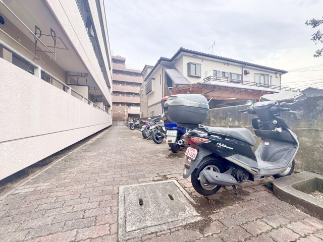 シャン・ド・ヴィラージュの周辺