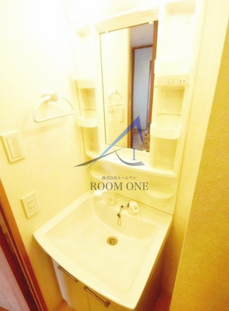 アティウスメゾンの洗面所|独立洗面台です。