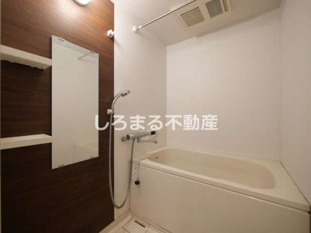 レジディア堺筋本町の浴室