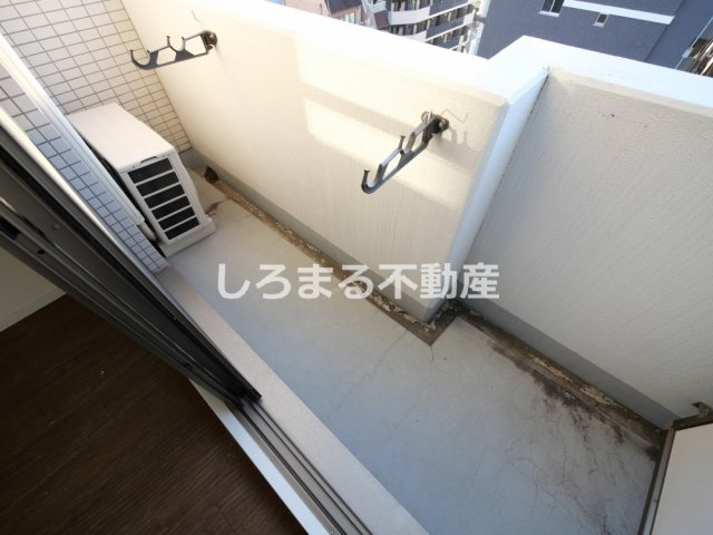 レジディア堺筋本町のバルコニー