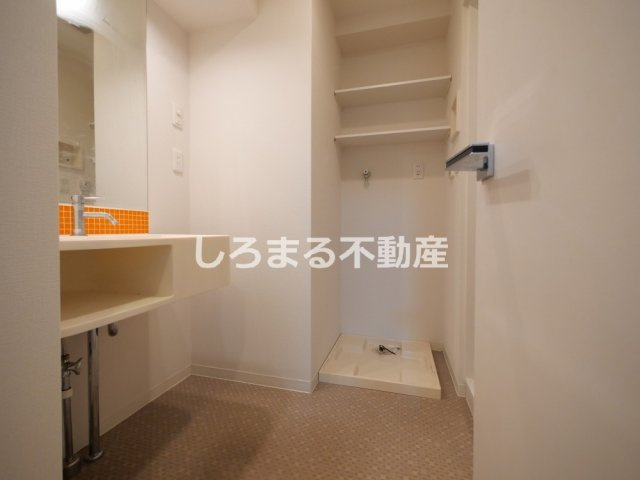 レジディア堺筋本町の洗面所