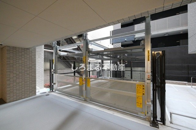 レオングラン本町橋の駐車場