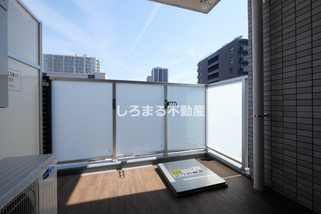 レオングラン本町橋のバルコニー