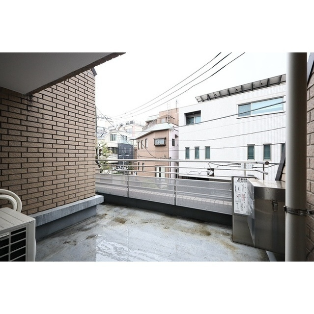 【バルコニー】