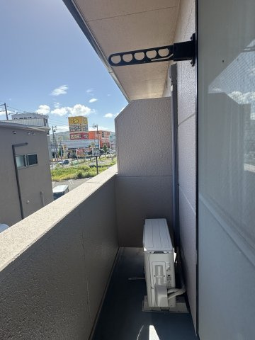 アゼリア浜田Aのバルコニー
