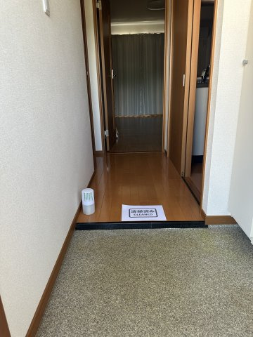 アゼリア浜田Aの玄関
