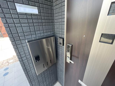 【玄関】 | 仮）日立市金沢町２丁目新築アパート | 宅配BOX（イメージ）