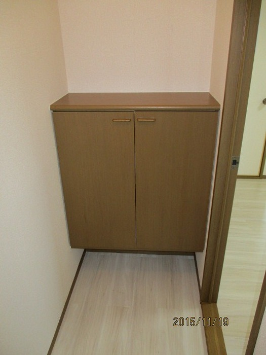 コンフォールサツキの玄関