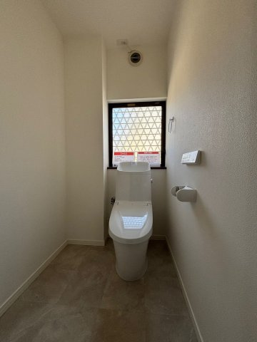 海部郡蟹江町学戸七丁目戸建のトイレ|1階トイレ