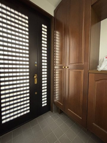 海部郡蟹江町学戸七丁目戸建の玄関
