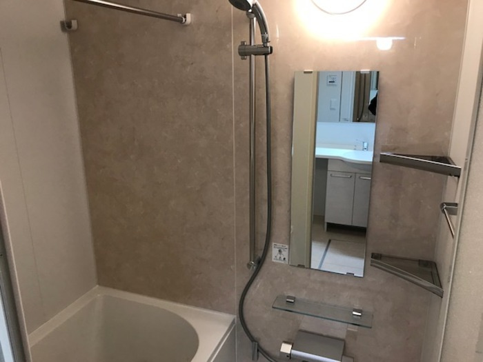 Ｄメゾン本駒込の浴室