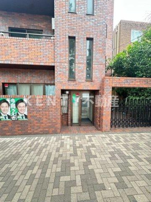 【エントランス】 | サンハイツ洗足 | 清潔なエントランスです