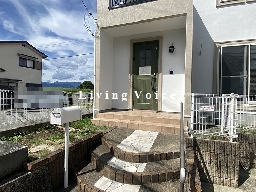 【エントランス】 | 【仲介手数料０円】小田原市清水新田　中古一戸建て | 小田原市清水新田　中古一戸建て