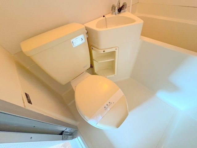 宝塚ハーモニーハイツのトイレ|清潔感のあるトイレです