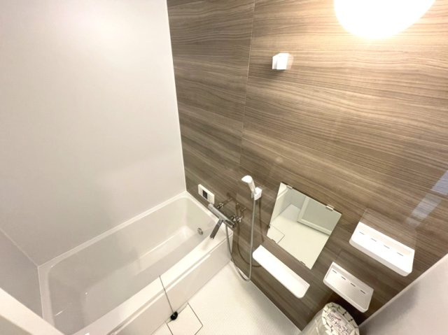 ヴェルシャトー沖野上の浴室