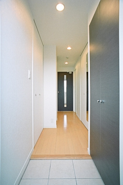 エンクレスト六本松Ⅱの玄関|ゆったりとした玄関です