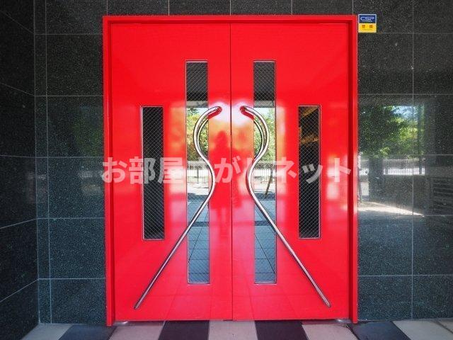 ヴィータローザ新江古田【おとり物件なし】#学生・社会人にオススメ！初期費用分割払いOK！のエントランス