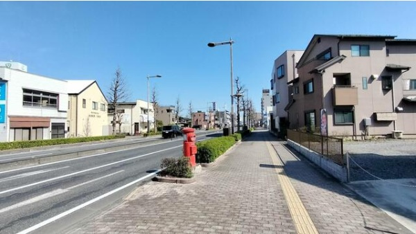 熊谷市石原2丁目　売地の前面道路含む現地写真
