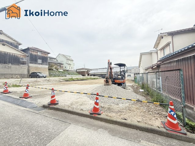 明石市魚住町中尾　土地の前面道路含む現地写真|物件・当店の最寄駅まで無料送迎！最短10分で指定場所へお迎えに向かいます！まずはお問い合わせください