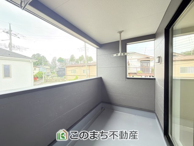 CRADLEGARDEN宇都宮市野沢町第6のバルコニー|南向きの大型バルコニーは陽当り良好で、たっぷりのお洗濯物もよく乾きます！
さらにインナーバルコニーなので雨の日でも安心してお出かけできますね♪