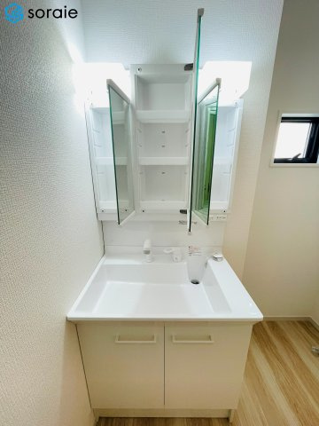 所沢市南住吉１期　全２棟　新築戸建て　リガーレの独立洗面台|4/13撮影
