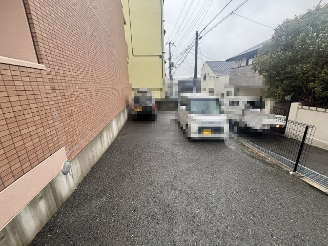 ビス・メゾン高羽の駐車場