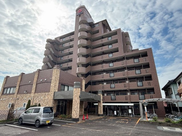 シャトレ愛松稲沢Ⅴの外観