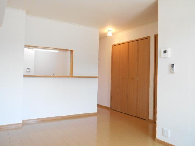 アドラブール　Ｂの内装|明るい室内です