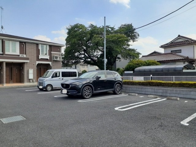 メゾン　ボヌールの駐車場|駐車場があります