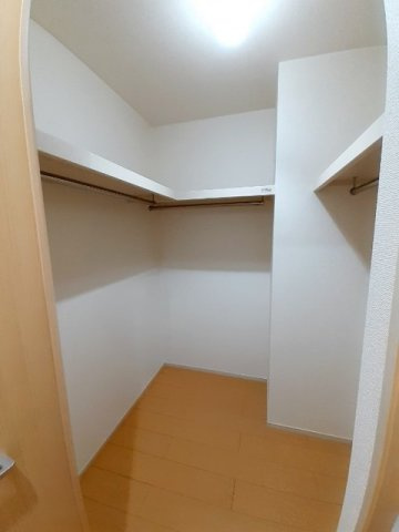 メゾン　ボヌールの収納|こまごまとしたものを収納できそうですね