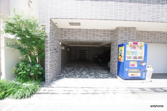 CENTURY与力町公園のエントランス