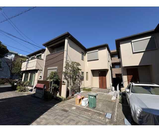 世田谷区上用賀３丁目戸建