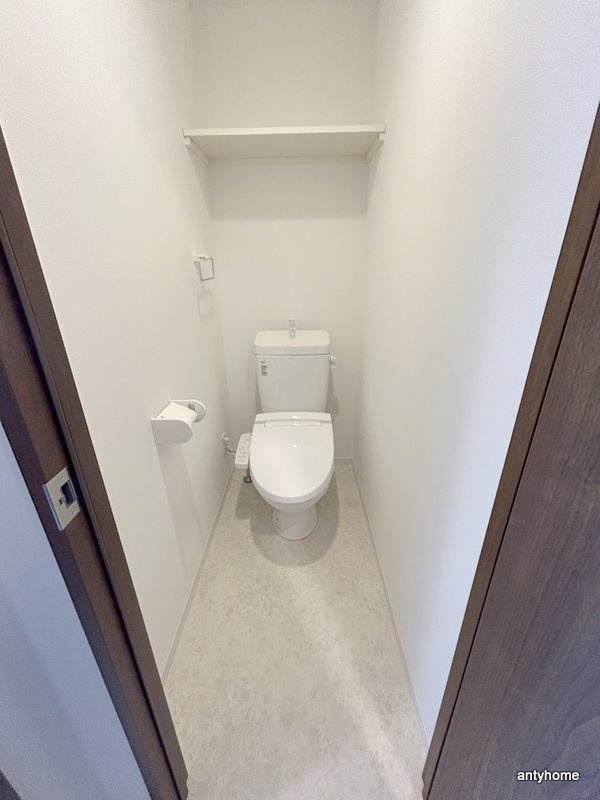 GRAN PASEO 江坂　仲介手数料無料のトイレ