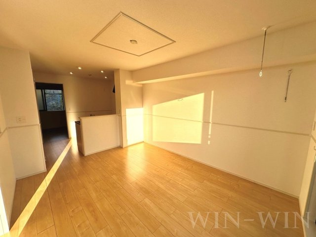 ビオーラ 金剛 Cの居間・リビング|イメージ（同建物内別部屋の写真です）