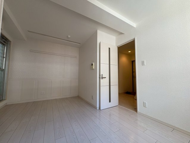 ラウレア逆瀬川の居間・リビング
