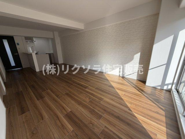 寝屋川コーポラスのダイニング|LDK17.5帖
■物件内覧・資金計画相談・住宅ローン相談、リフォーム相談、お問合せ受付中■
※当日・翌日のご内覧、ご相談はお電話でのお問合せがスムーズです！
