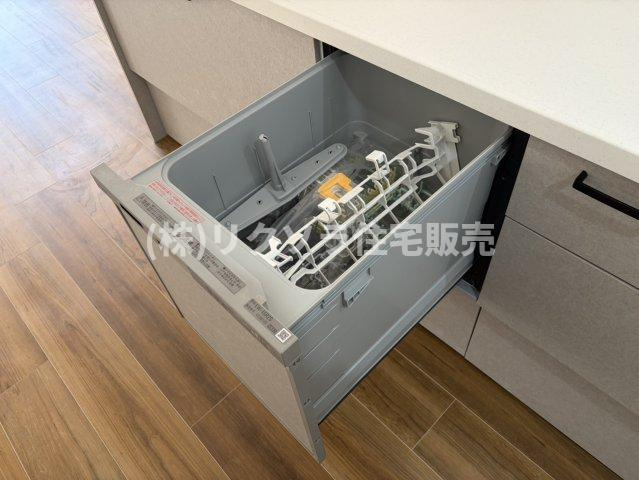 寝屋川コーポラスの設備|食器洗い乾燥機
■物件内覧・資金計画相談・住宅ローン相談、リフォーム相談、お問合せ受付中■
※当日・翌日のご内覧、ご相談はお電話でのお問合せがスムーズです！