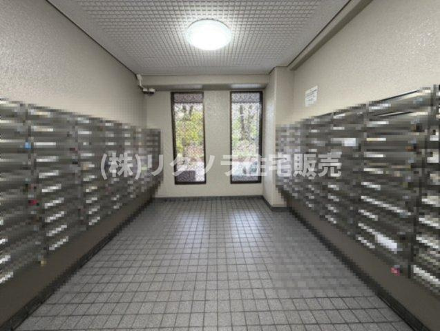 寝屋川コーポラスの設備|集合ポスト
■物件内覧・資金計画相談・住宅ローン相談、リフォーム相談、お問合せ受付中■
※当日・翌日のご内覧、ご相談はお電話でのお問合せがスムーズです！