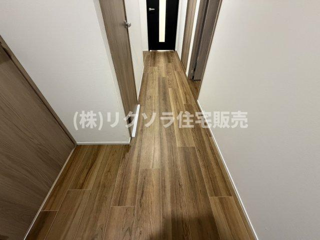 寝屋川コーポラスの内装|玄関内部
■物件内覧・資金計画相談・住宅ローン相談、リフォーム相談、お問合せ受付中■
※当日・翌日のご内覧、ご相談はお電話でのお問合せがスムーズです！