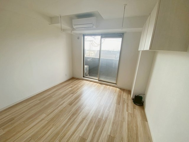 レジーナ逆瀬川の居間・リビング