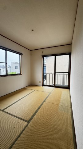 高宮4丁目結城邸1号の和室