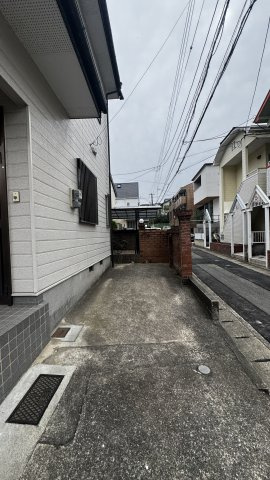 高宮4丁目結城邸1号の駐車場