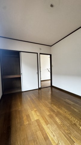 高宮4丁目結城邸1号の寝室